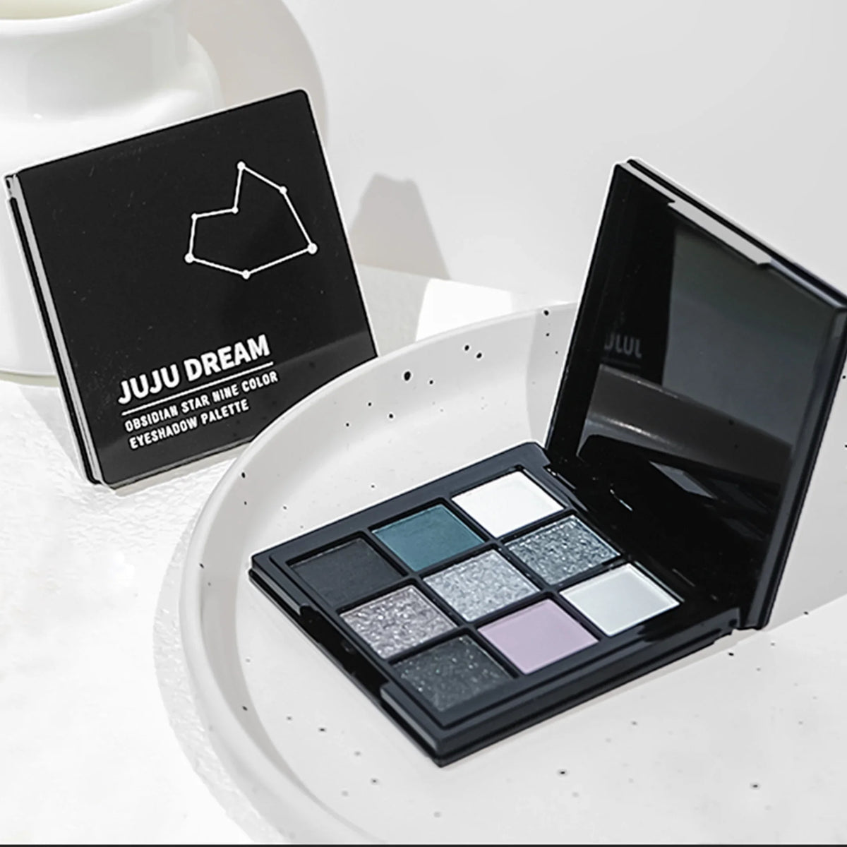 Paleta de Sombras 9 Cores Matte e Cintilante – Alta Pigmentação