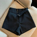 Short Feminino de Cintura Alta Corte em A Casual