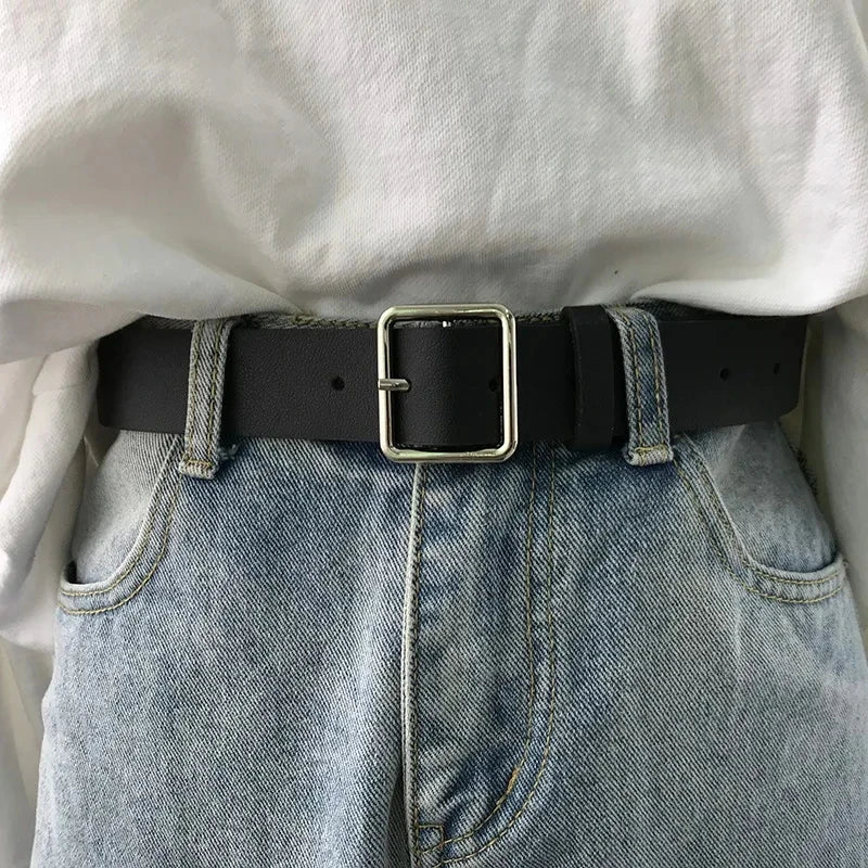 Cinto Feminino em PU Macio com Fivela Quadrada