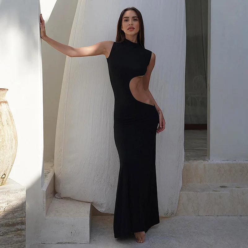 Vestido Longo Preto Sem Mangas com Recorte Vazado