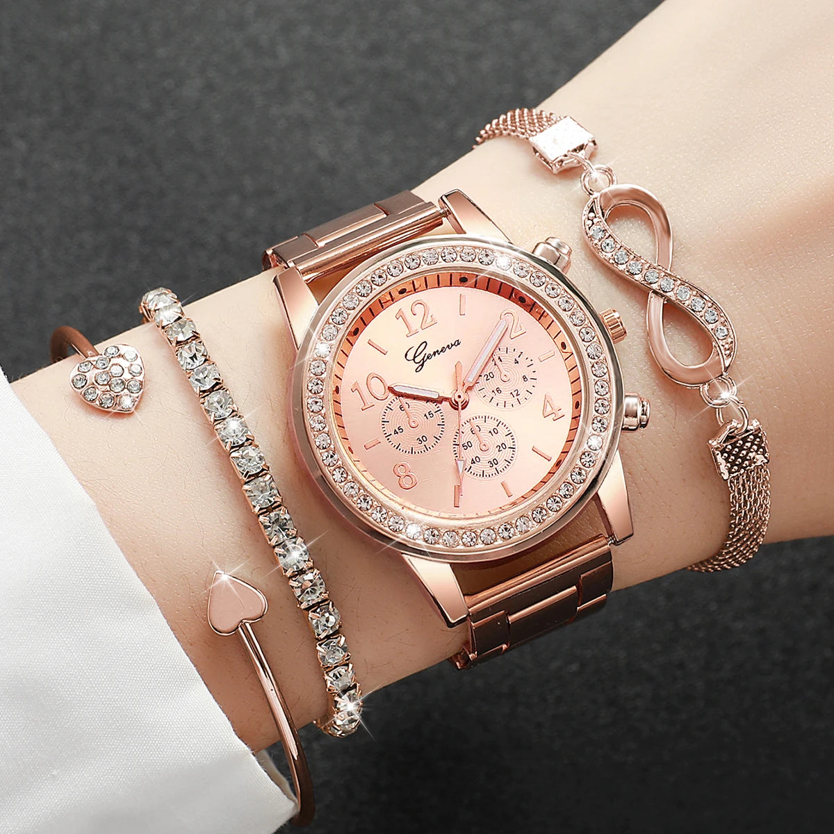 Conjunto 4 Peças Relógio Feminino com Strass e Pulseiras