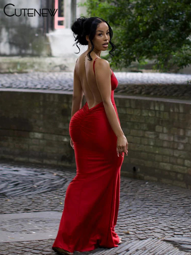 Vestido Longo Vermelho Brilhante de Alças Finas com Costas Abertas e Franzido – Modelador