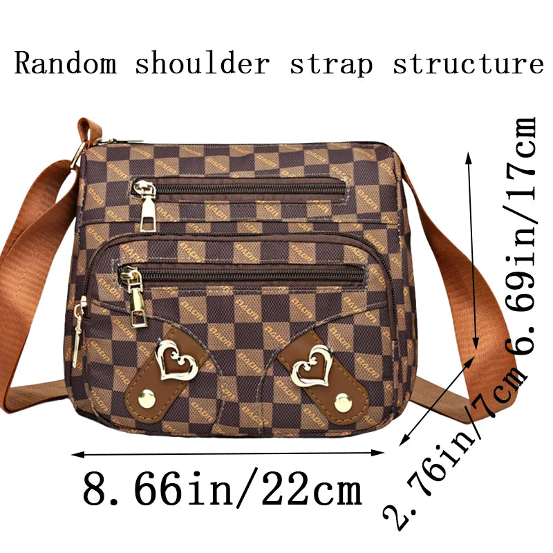 Bolsa Feminina Casual de Ombro em Material Sintético com Design Patchwork e Alça Ajustável