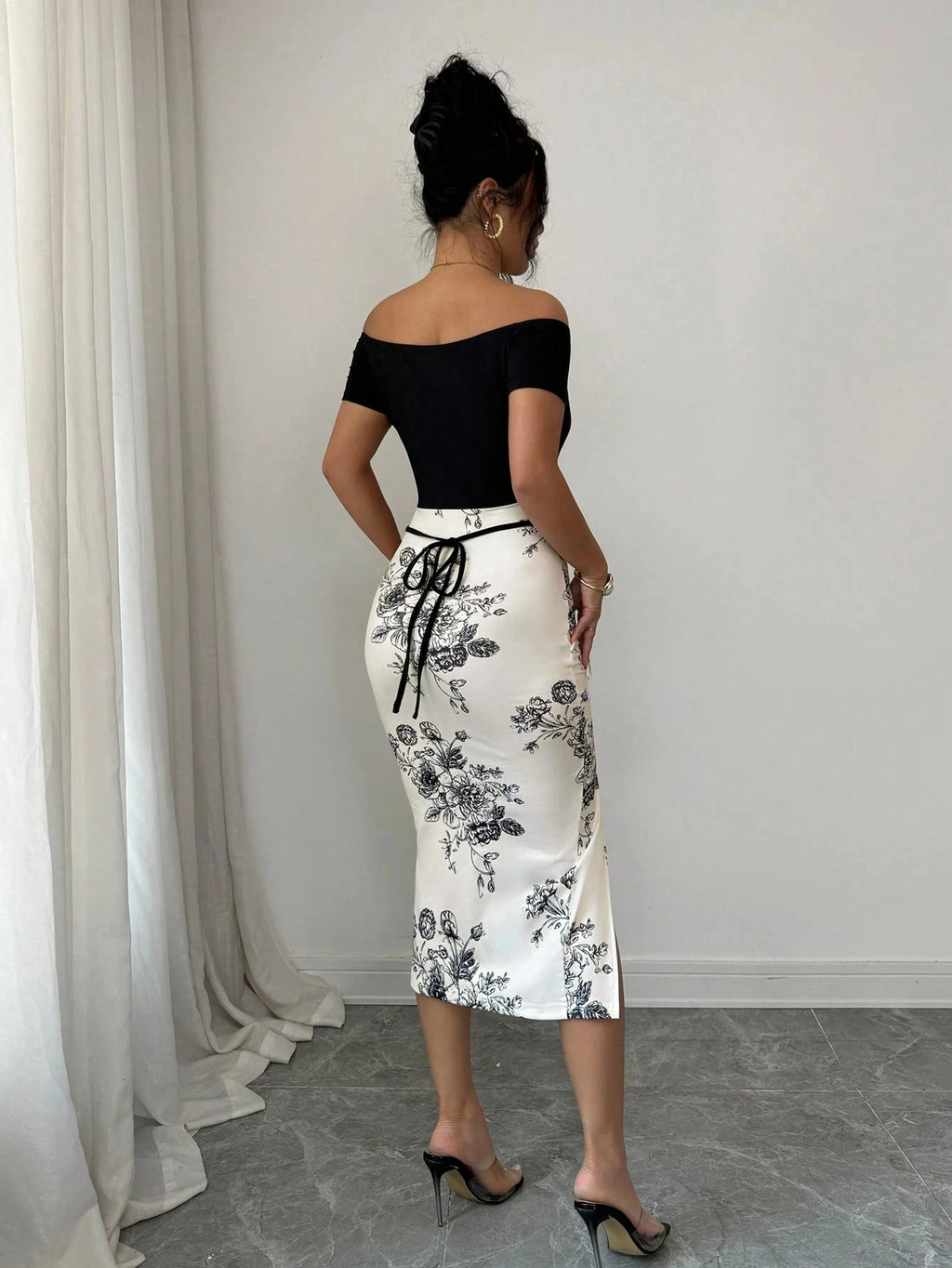 Vestido Midi Ombro a Ombro Estampado Fenda Lateral