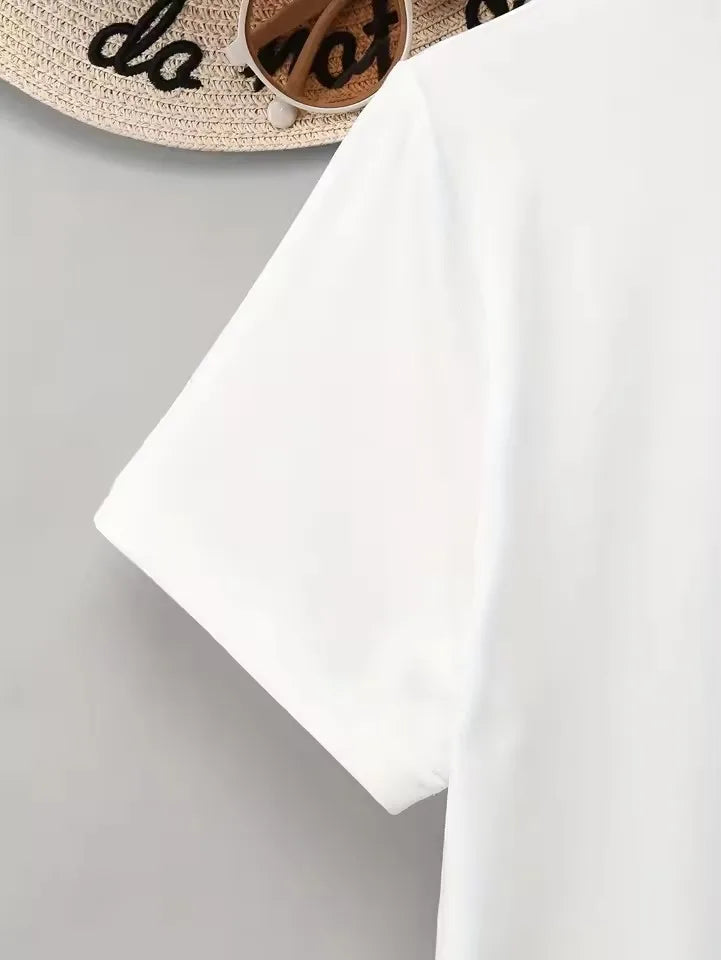 Camiseta Feminina Estampa Paris Manga Curta Gola Redonda Casual