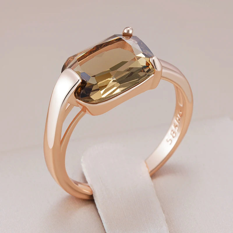 Anel Quadrado Zircônia Marrom Dourado Rosé