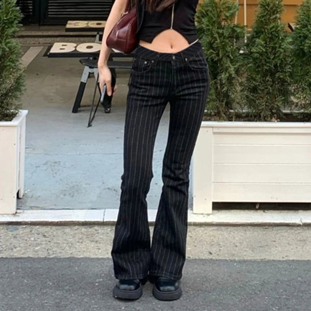 Calça Jeans Boot Cut Y2K Cintura Baixa Preta Listrada