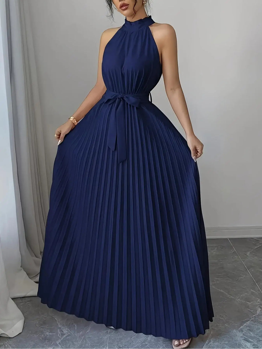 Vestido Longo Azul Marinho Ombro a Ombro com Laço na Cintura