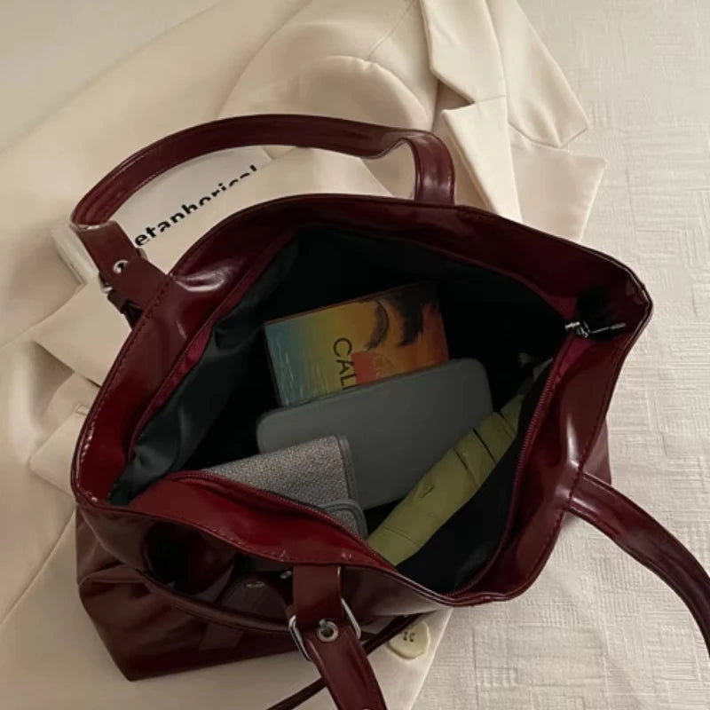 Bolsa Feminina Versátil de Cor Sólida em Camurça