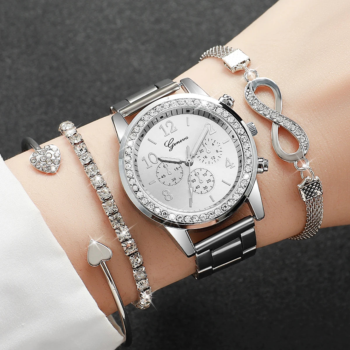 Conjunto 4 Peças Relógio Feminino com Strass e Pulseiras