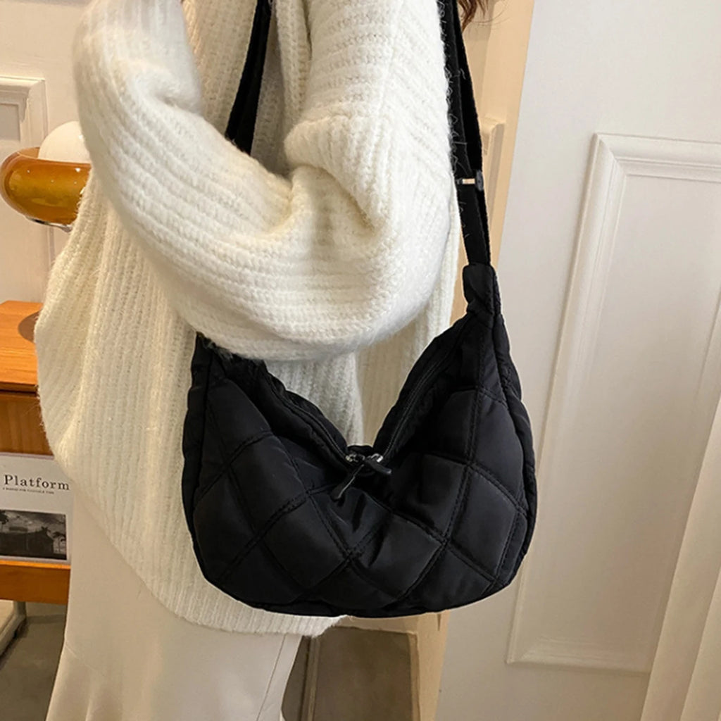 Bolsa de Ombro Feminina Matelassê Estilo Dumpling – Transversal Acolchoada Grande Capacidade