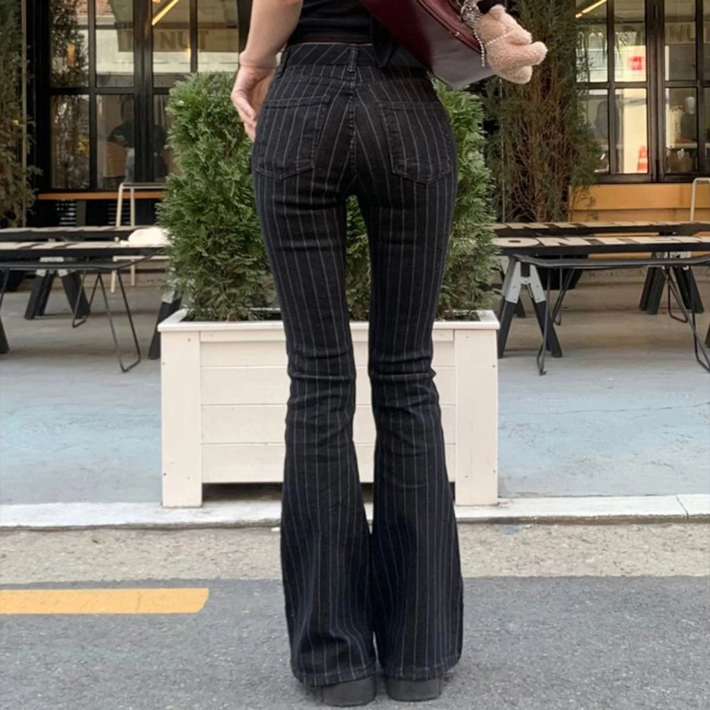 Calça Jeans Boot Cut Y2K Cintura Baixa Preta Listrada