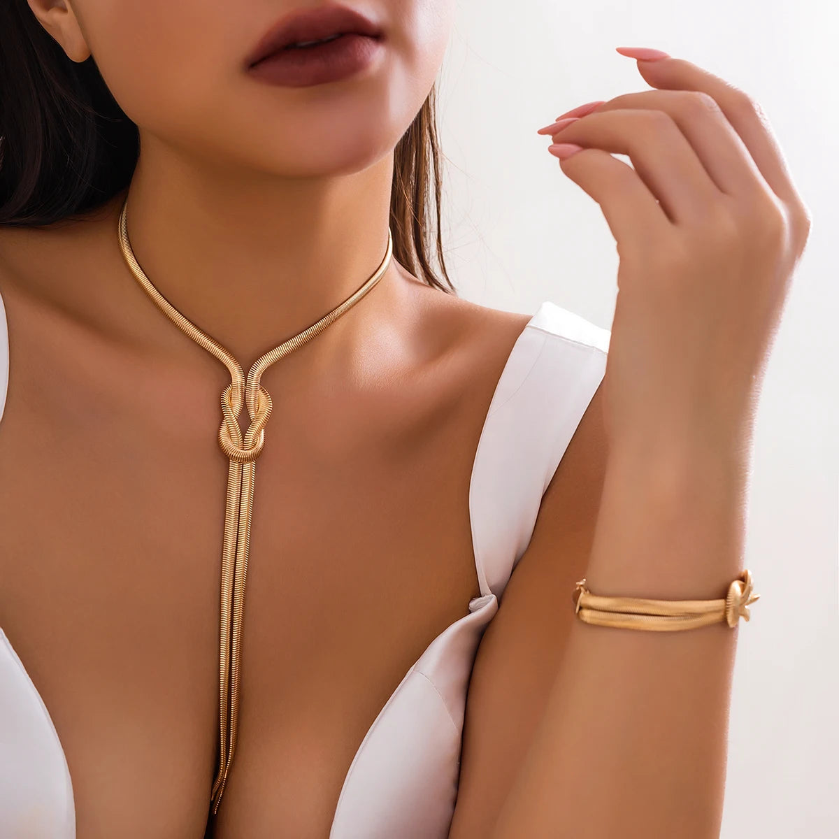 Conjunto 2 Peças Colar e Pulseira Corrente Torcida Estilo Y2K