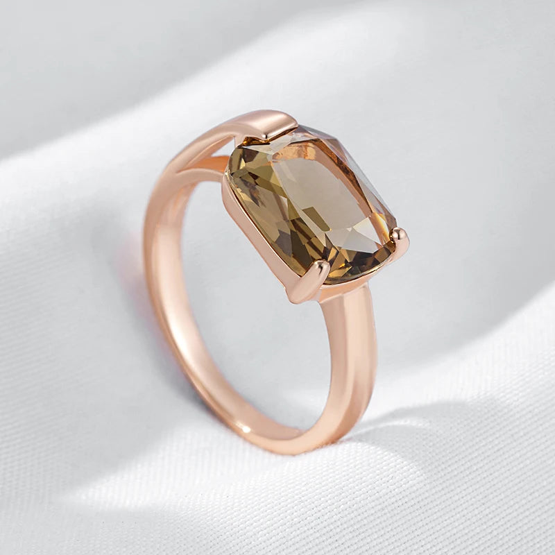 Anel Quadrado Zircônia Marrom Dourado Rosé