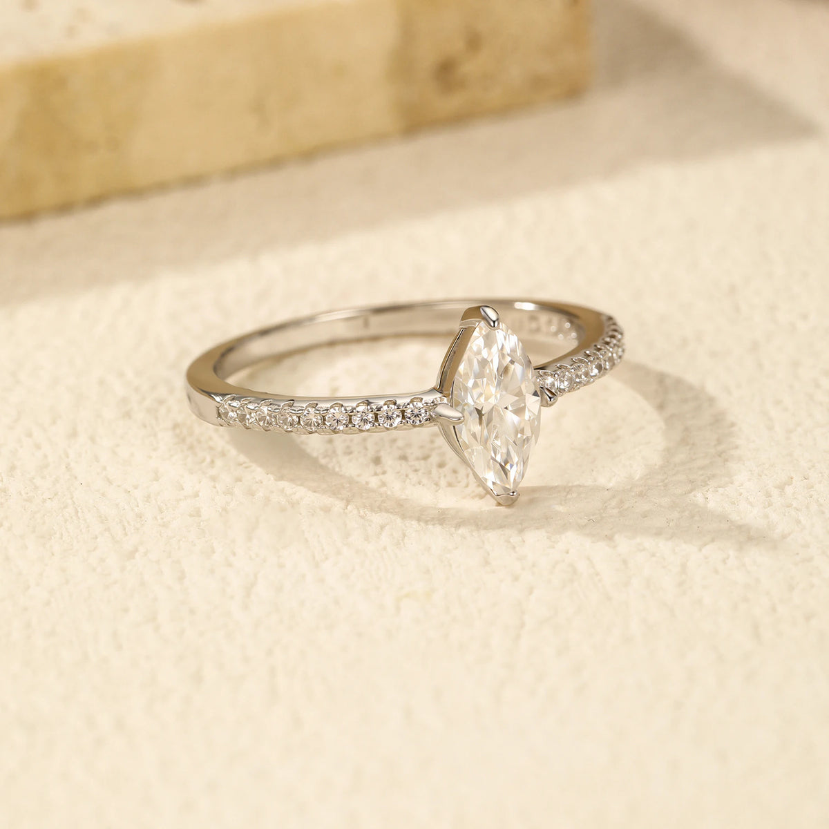 Anel Moissanite Losango Prata 925