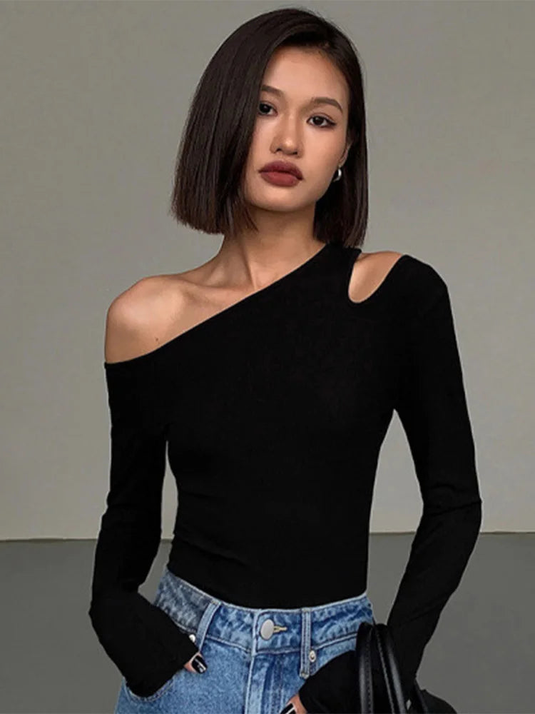 Blusa Feminina Slim Ombro Único com Gola Assimétrica