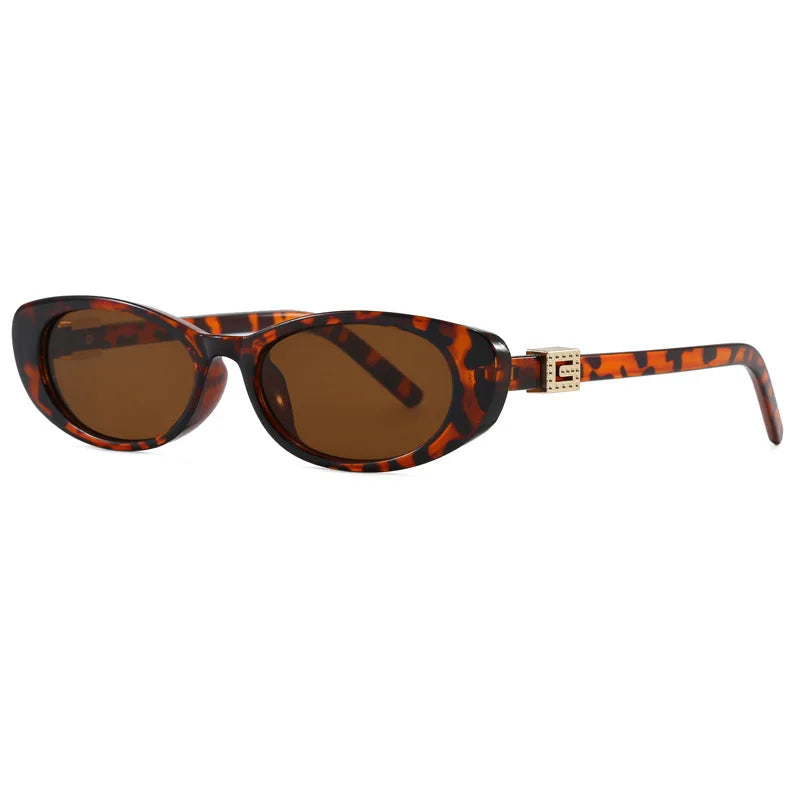 Óculos de Sol Oval com Rebites Estilo Vintage – UV400