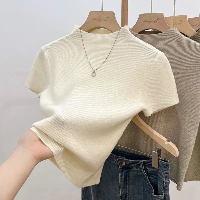 Suéter Feminino Básico de Tricô Gola Alta Manga Curta – Slim Ajustado de Verão