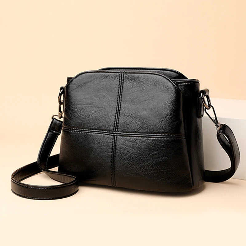 Bolsa Quadrada Macia Transversal Feminina