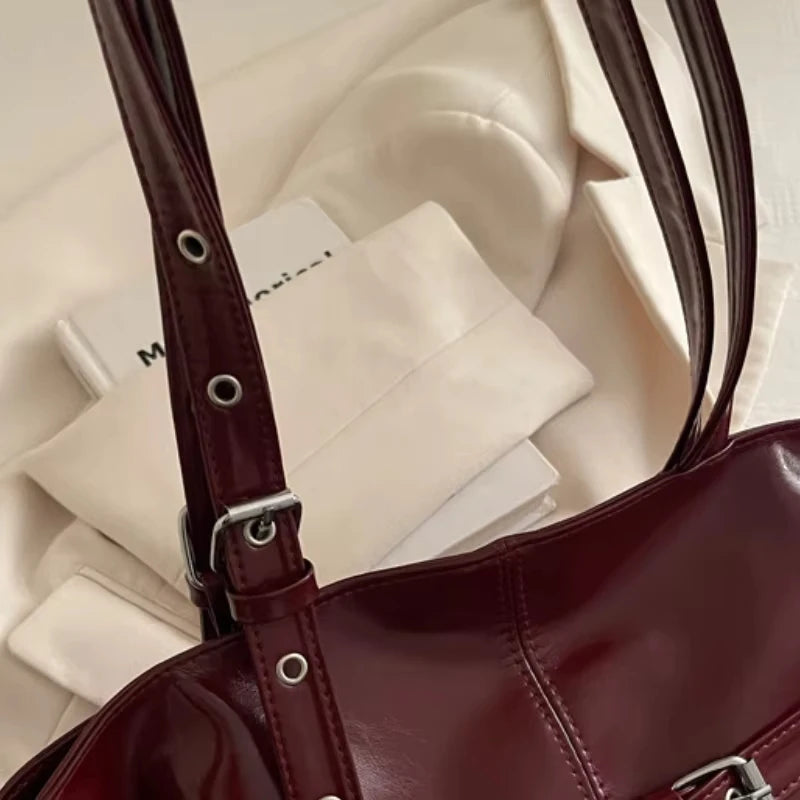 Bolsa Feminina Versátil de Cor Sólida em Camurça