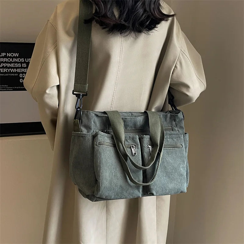 Bolsa Tiracolo de Veludo Cotelê Grande Capacidade