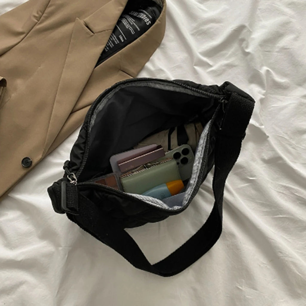 Bolsa de Ombro Feminina Matelassê Estilo Dumpling – Transversal Acolchoada Grande Capacidade