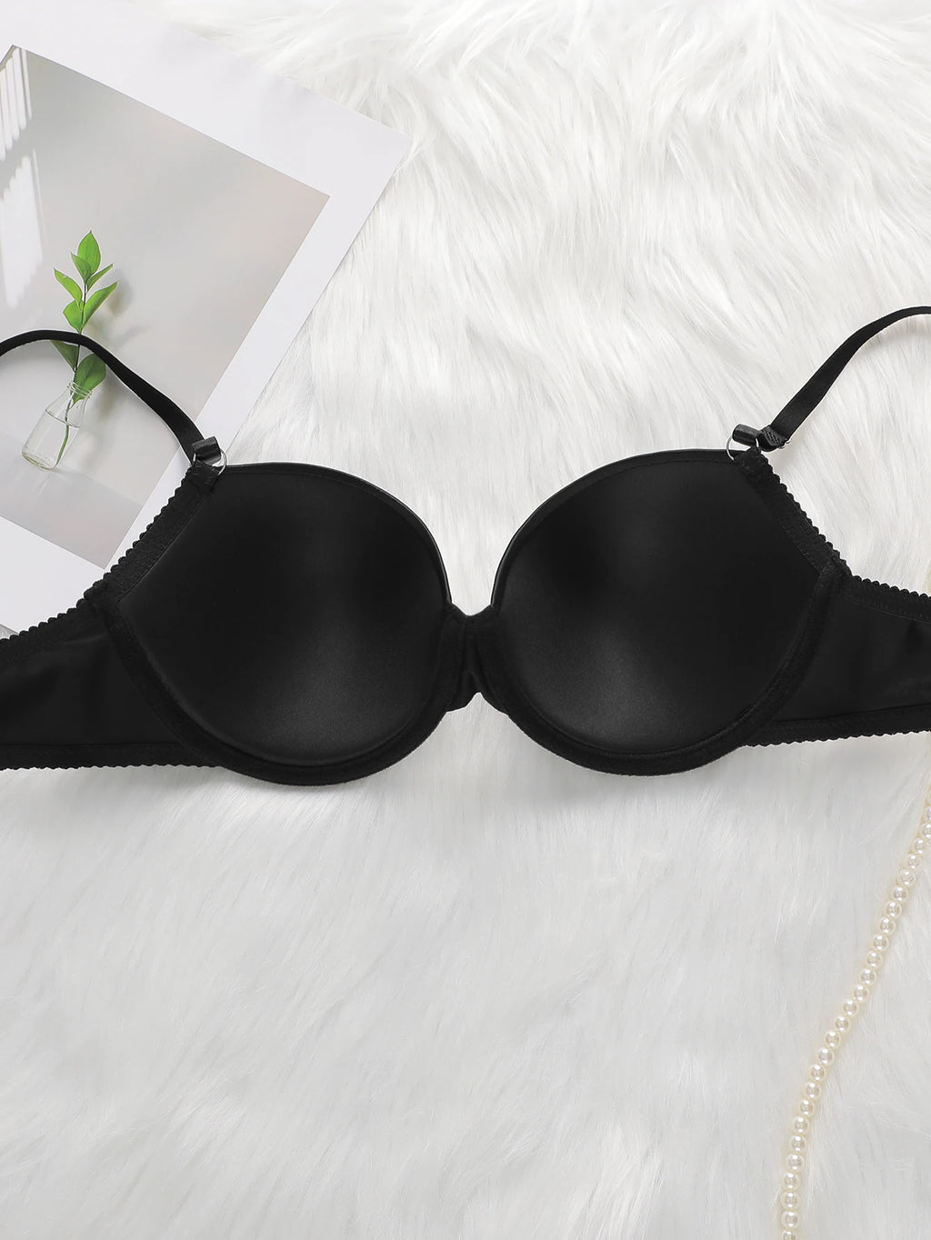 Conjunto de Lingerie Preto com Bojo e Cintura Ajustável – Sutiã e Calcinha