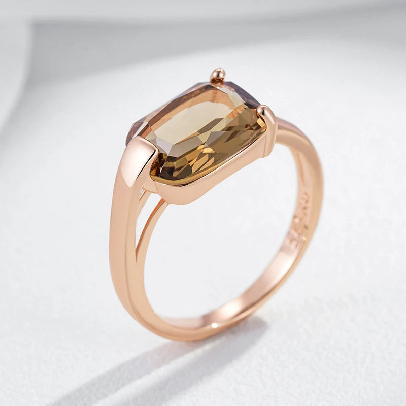 Anel Quadrado Zircônia Marrom Dourado Rosé