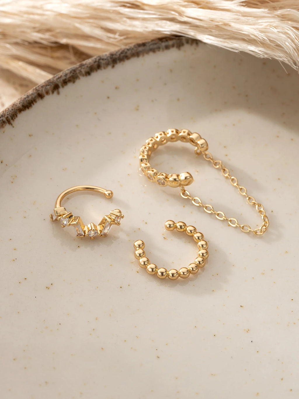 Conjunto 3 Peças Brincos Ear Cuff com Corrente Estilo Doce