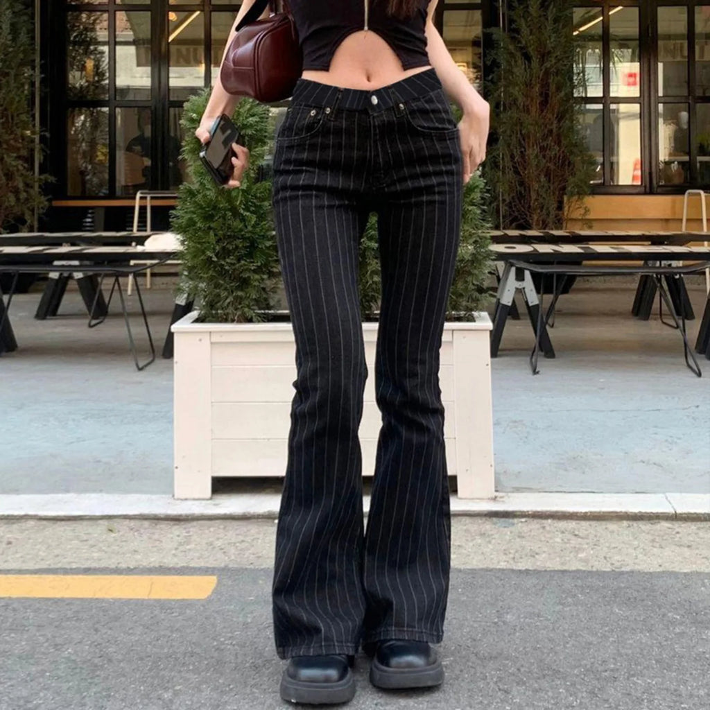 Calça Jeans Boot Cut Y2K Cintura Baixa Preta Listrada