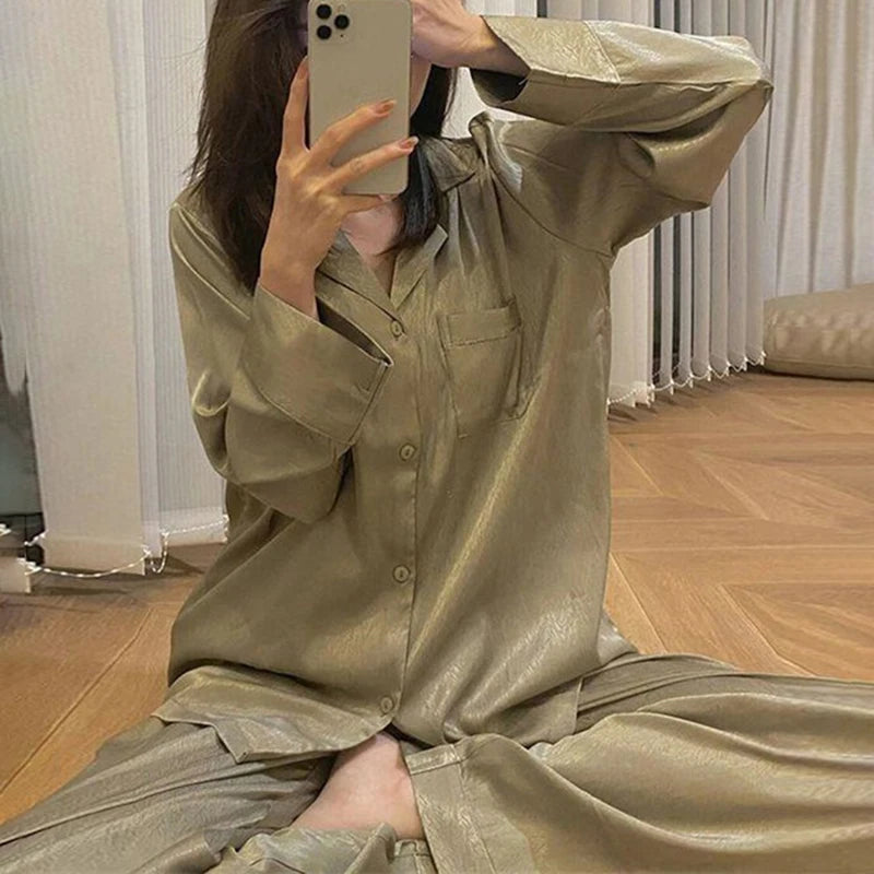 Conjunto Pijama Manga Longa de Cetim Gelado Feminino Primavera Outono
