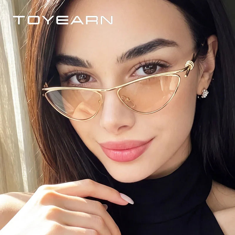 Óculos de Sol Gatinho Triangular Y2K Feminino, Design Punk com Armação Metálica