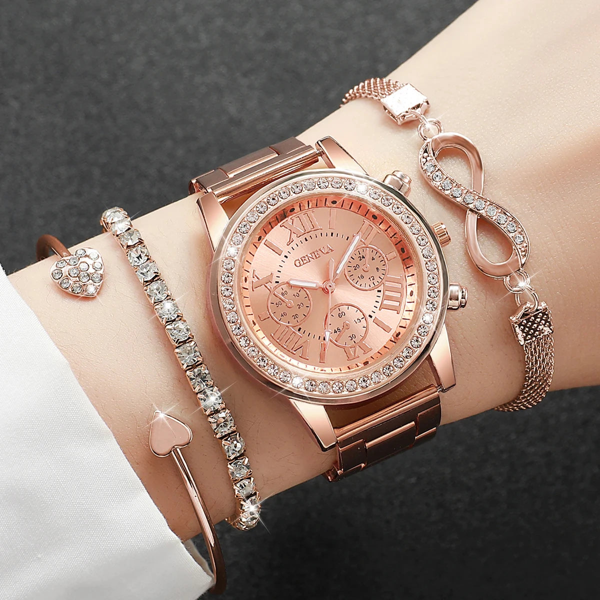 Conjunto 4 Peças Relógio Feminino com Strass e Pulseiras