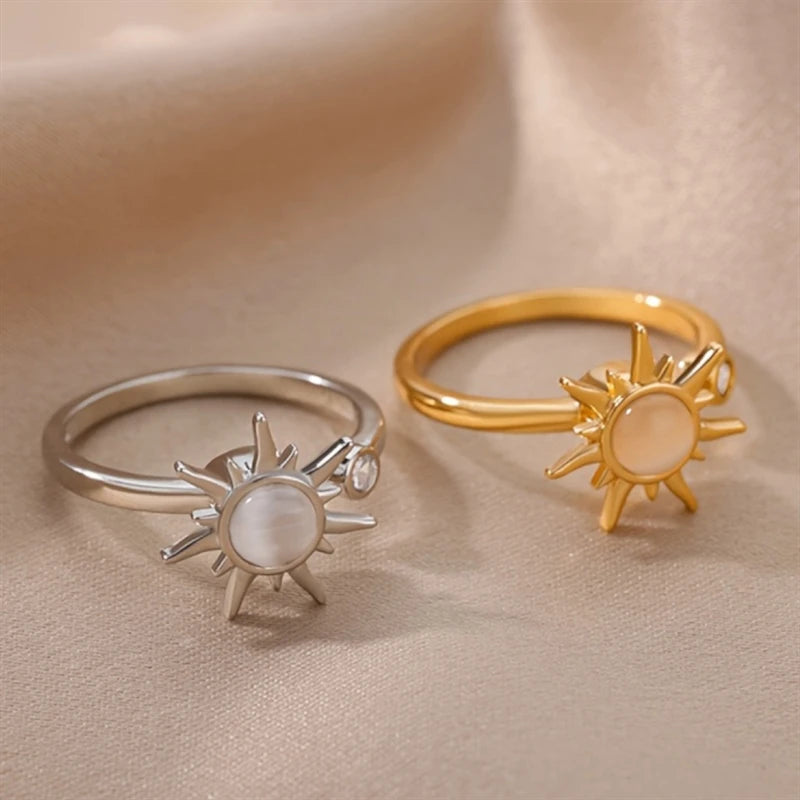 Anel Feminino Ajustável Sol com Pedra da Lua e Zircônia – Dourado ou Prateado