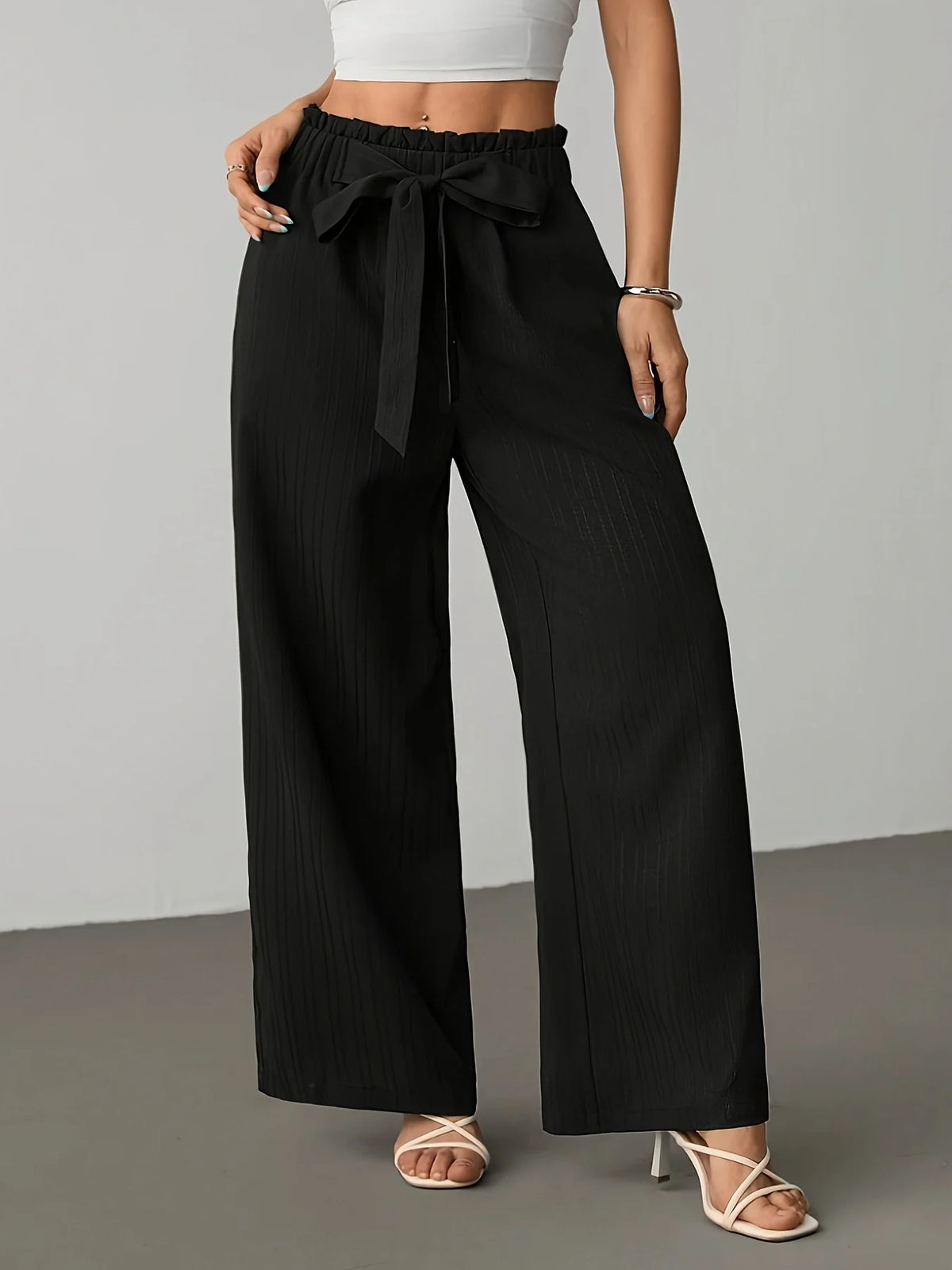 Calça Feminina Pantalona com Cós de Babado e Amarração