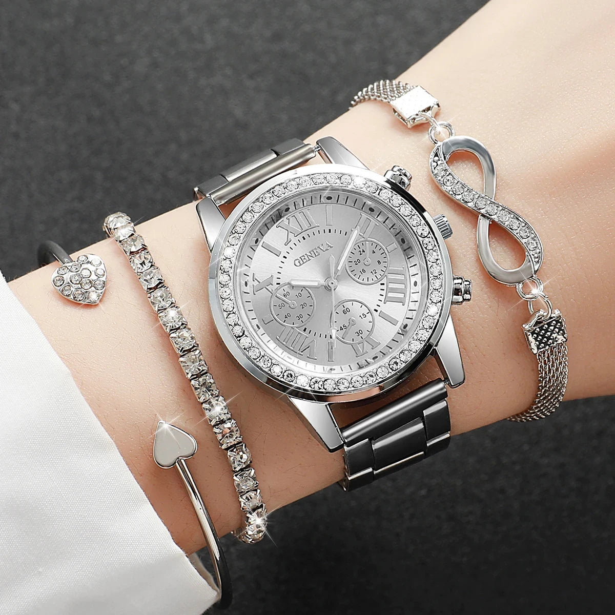 Conjunto 4 Peças Relógio Feminino com Strass e Pulseiras