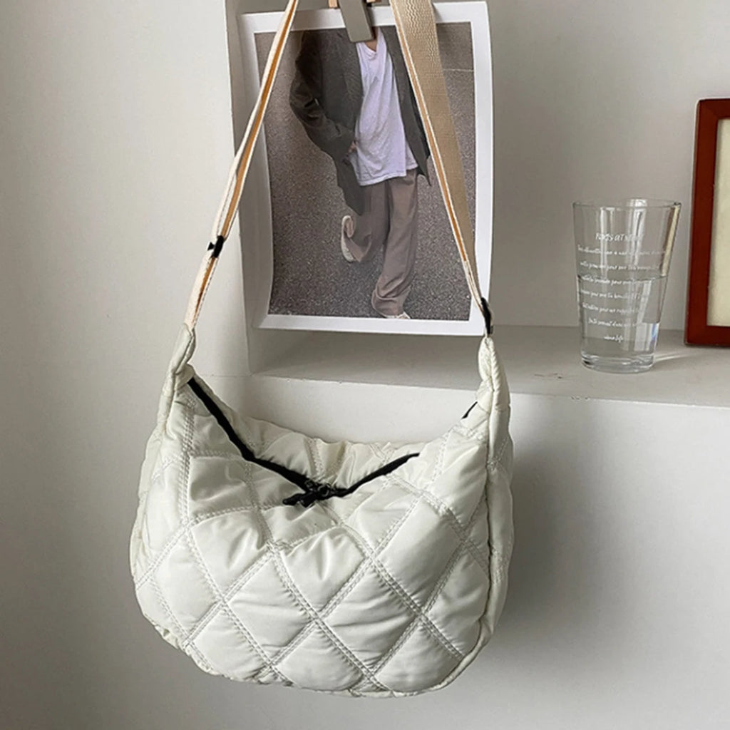 Bolsa de Ombro Feminina Matelassê Estilo Dumpling – Transversal Acolchoada Grande Capacidade