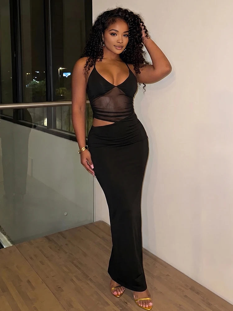 Vestido Longo Preto de Malha com Costas Abertas e Detalhes Vazados – Justo e Elástico