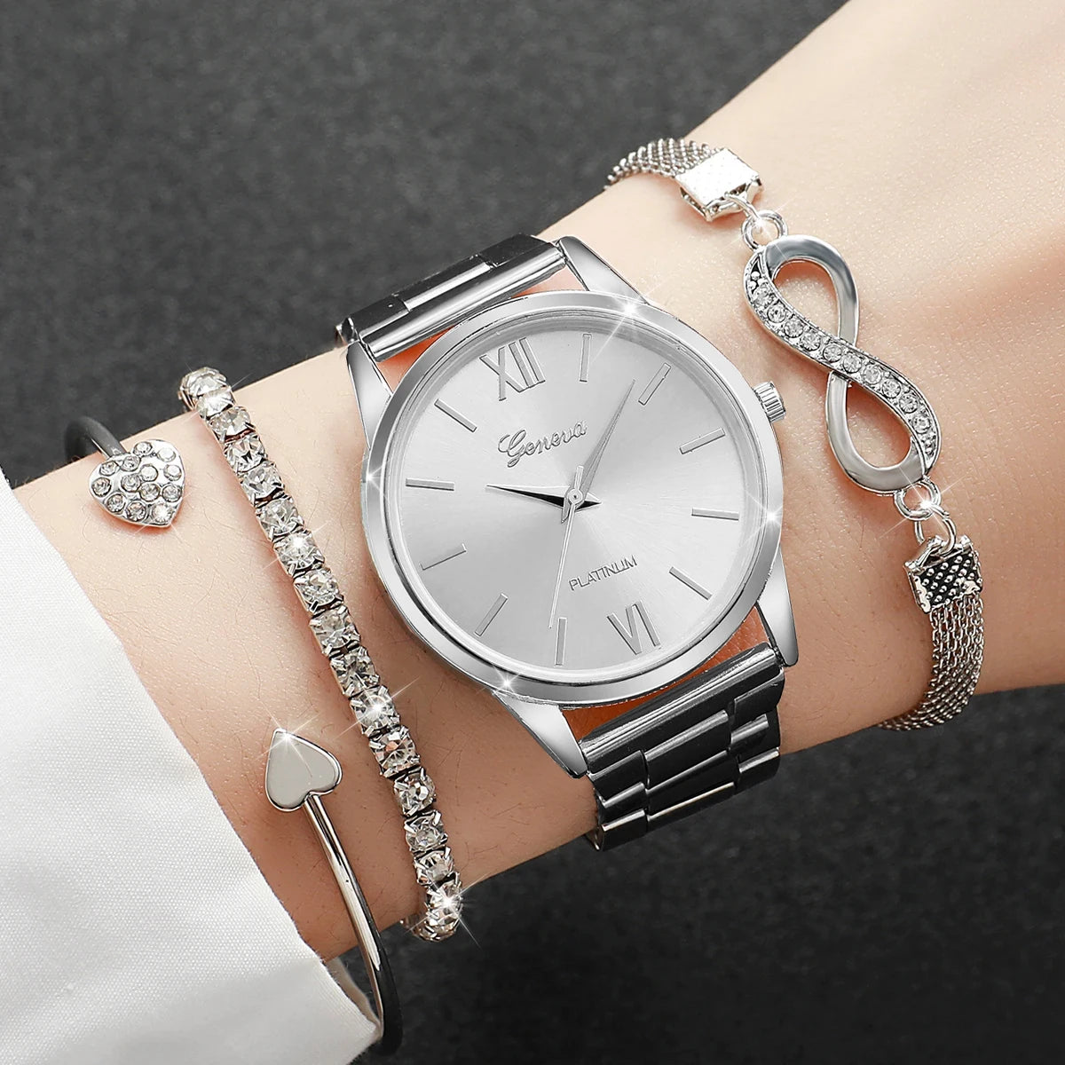 Conjunto 4 Peças Relógio Feminino com Strass e Pulseiras
