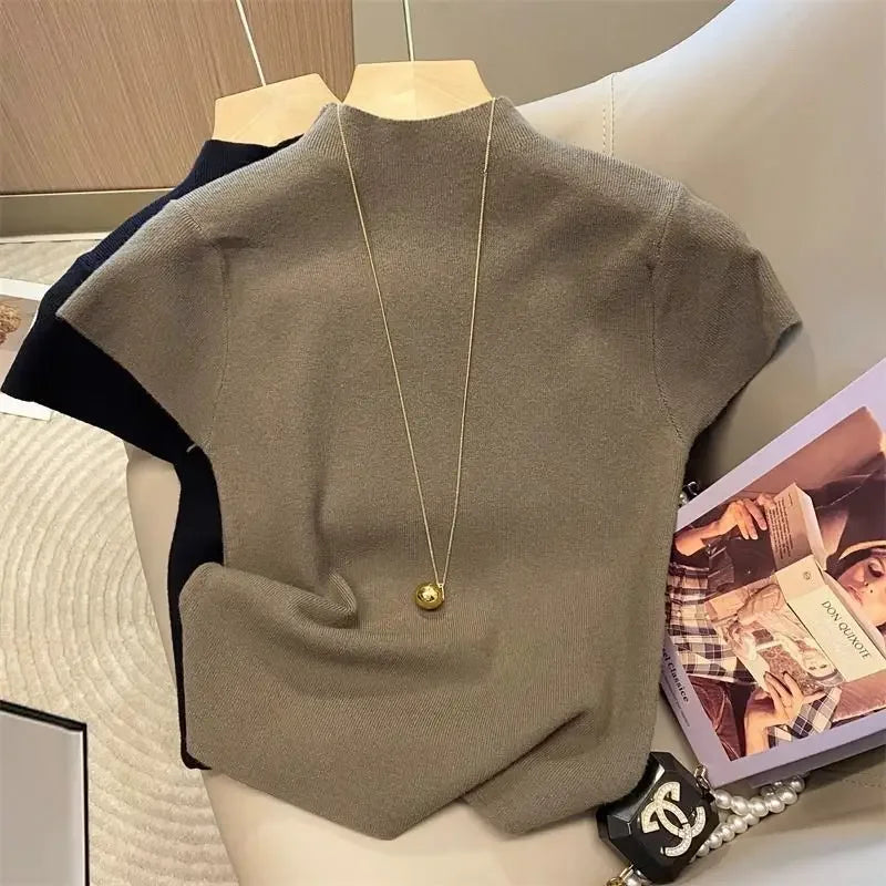 Suéter Feminino Básico de Tricô Gola Alta Manga Curta – Slim Ajustado de Verão