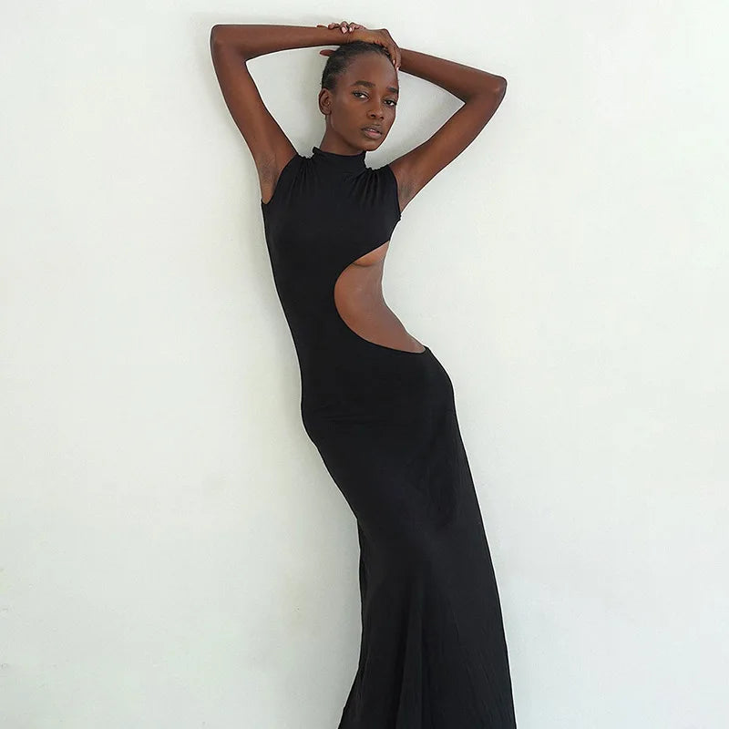 Vestido Longo Preto Sem Mangas com Recorte Vazado