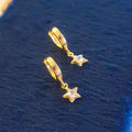 BRINCO ARGOLA ARTICULADA ESTRELA CRISTAL INFANTIL - BANHO OURO 18K